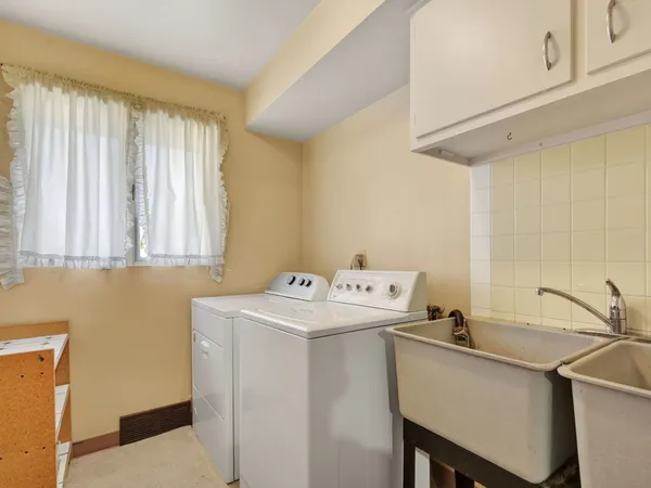 $295,000 | 1200 North May Street, Joliet, IL 60435