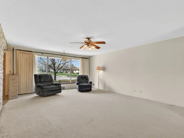 $295,000 | 1200 North May Street, Joliet, IL 60435