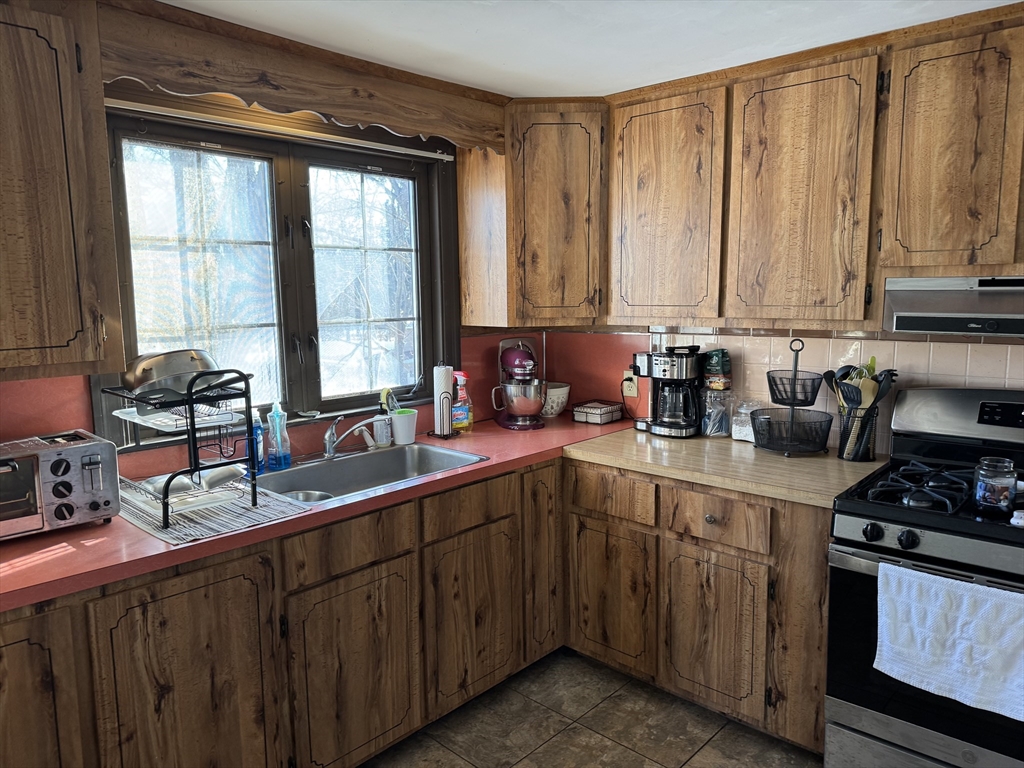 119 Needham Road Boston, MA 02136 - Photo 14 of 24 Gallery Image 14