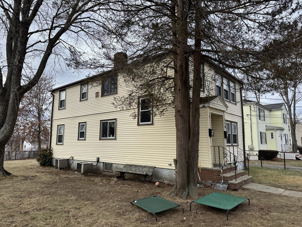 119 Needham Road Boston, MA 02136 - Photo 5 of 24 Gallery Image 5