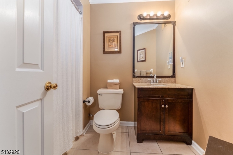 34 Pond Ridge Drive Clinton, NJ 08809 - Photo 24 of 41