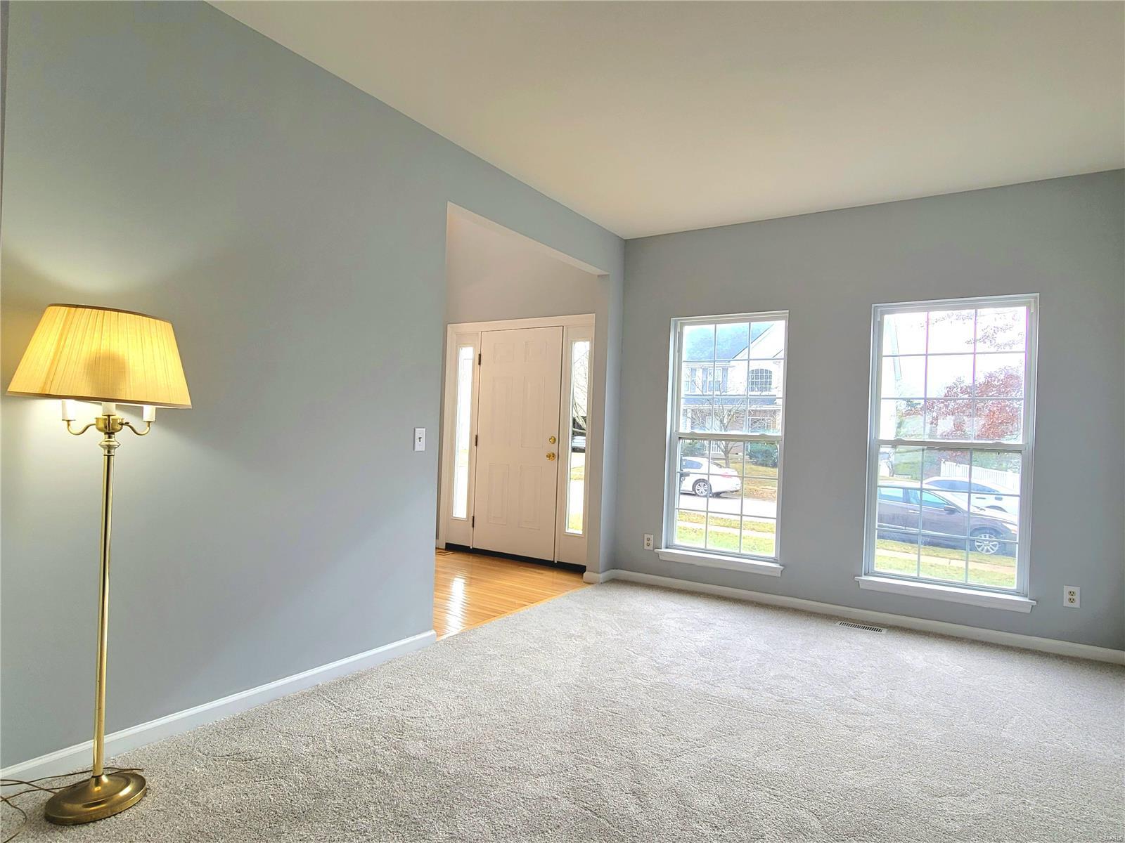 377 Remington Way Drive Ballwin, MO 63021 - Photo 7 of 46