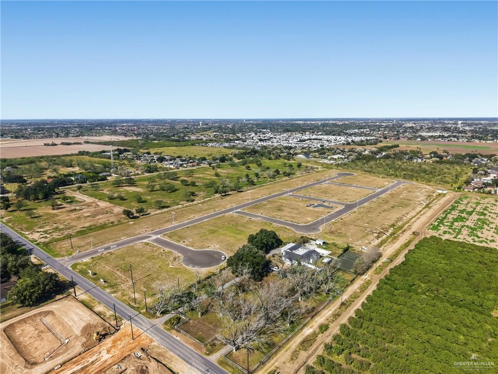 42 Pear Street Weslaco, TX 78596 - Photo 3 of 6