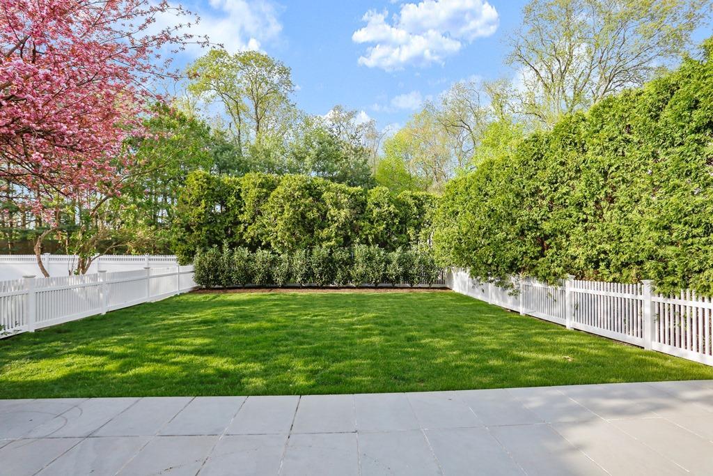11 Anthony Place Riverside, CT 06878 - Photo 25 of 29 a view of a backyard