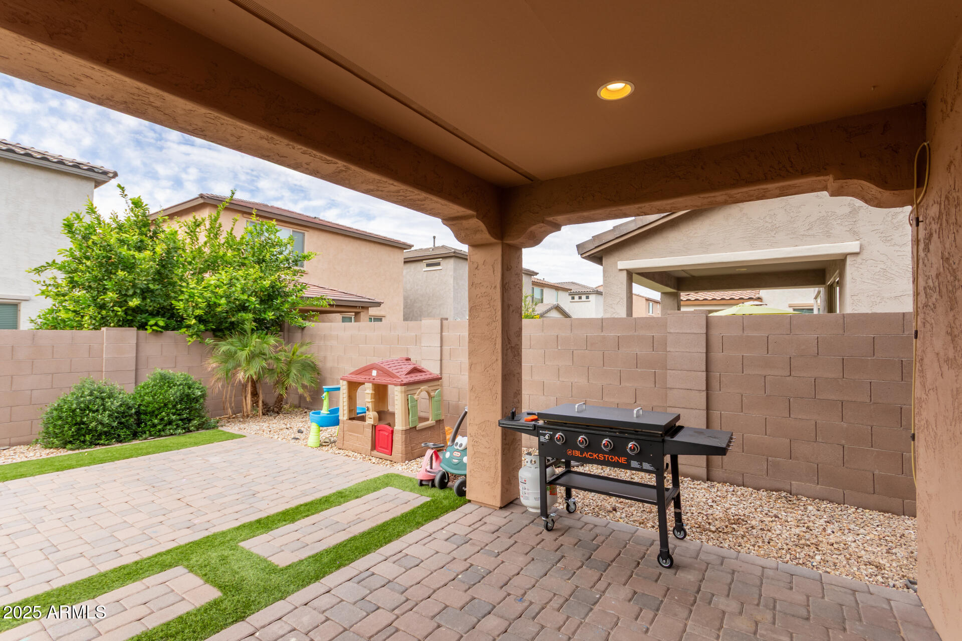 5418 South Vincent Mesa, AZ 85212 - Photo 34 of 38 a sitting area with couch on table and chairs