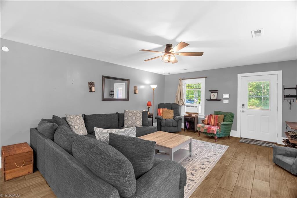3690 Day Road Walkertown, NC 27051 - Photo 7 of 42 Gallery Image 7