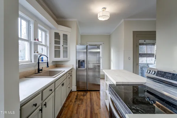 $219,900 | 1027 North Elm Avenue, Erwin, TN 37650