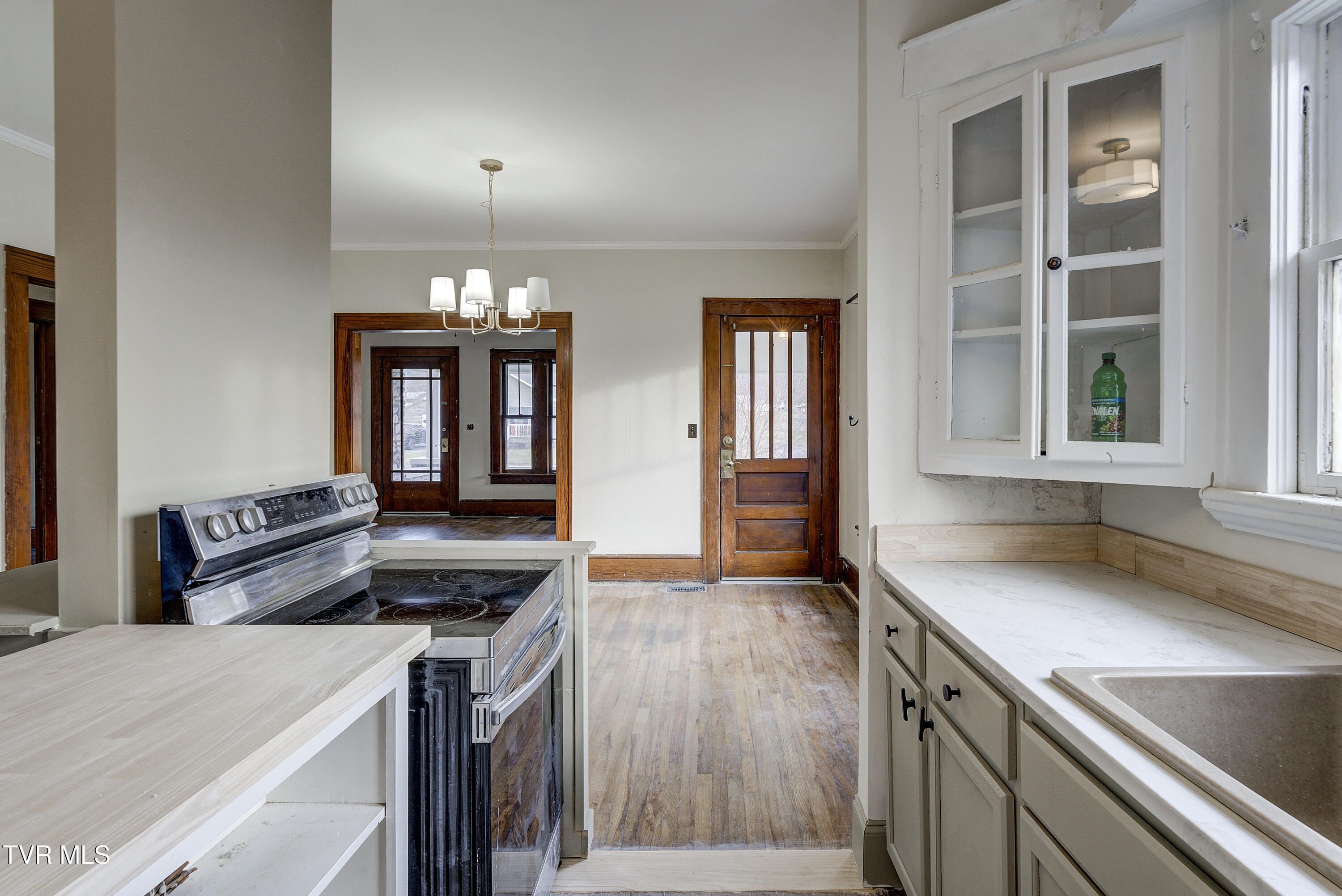 1027 North Elm Avenue Erwin, TN 37650 - Photo 18 of 32 DElmAve--14