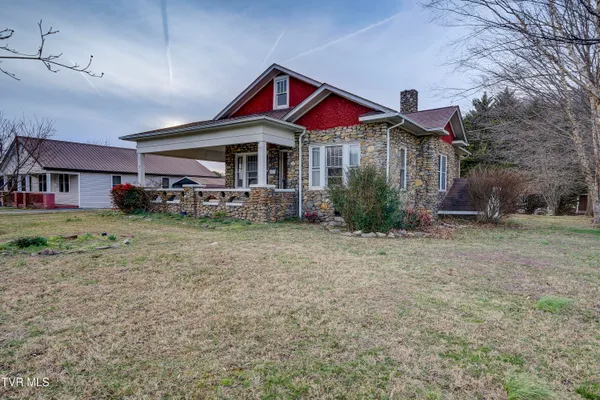 $219,900 | 1027 North Elm Avenue, Erwin, TN 37650