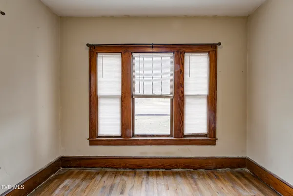 $219,900 | 1027 North Elm Avenue, Erwin, TN 37650