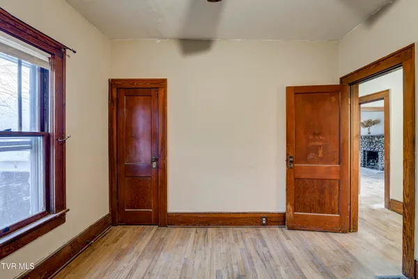 $219,900 | 1027 North Elm Avenue, Erwin, TN 37650