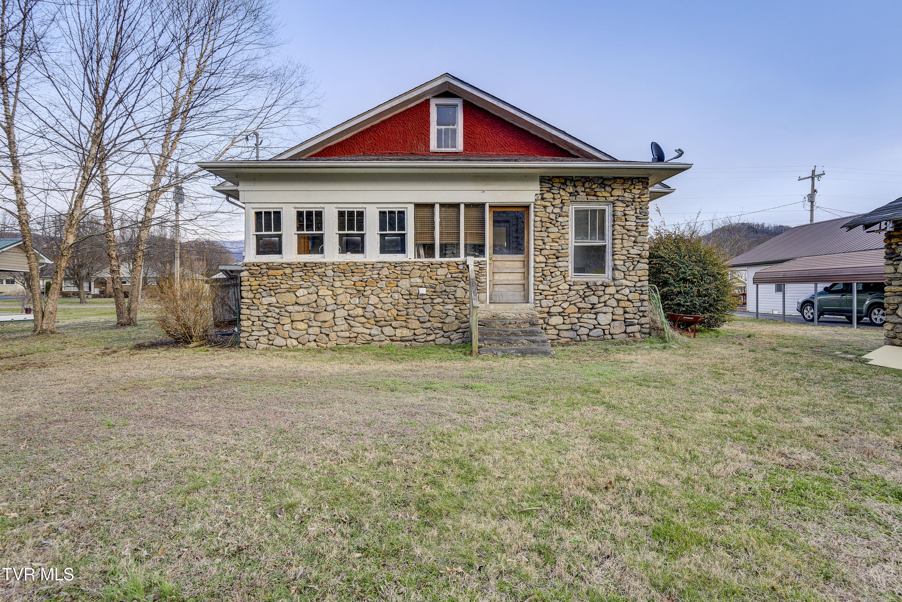 1027 North Elm Avenue Erwin, TN 37650 - Photo 30 of 32 DElmAve--28