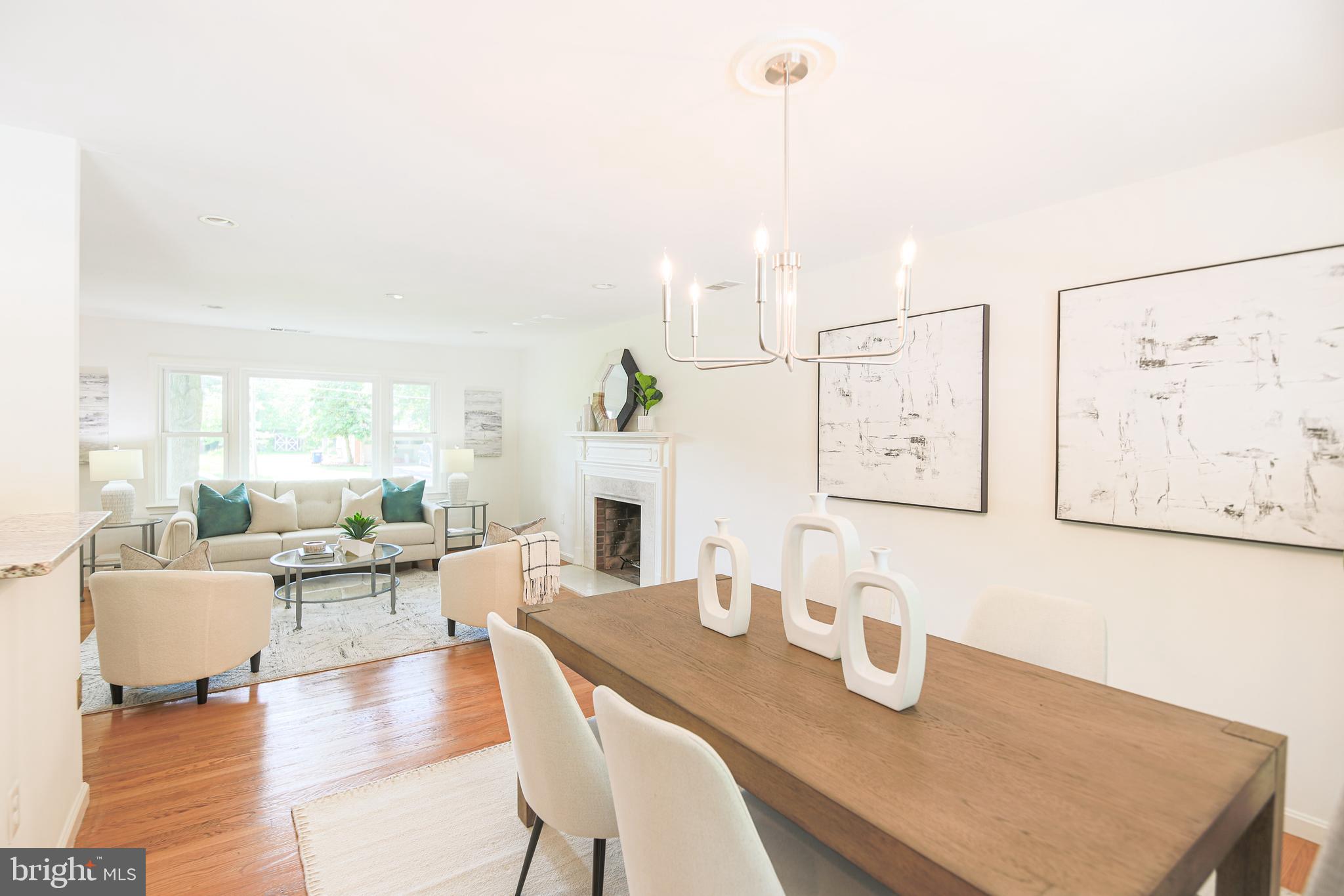 7200 Popkins Farm Road Alexandria, VA 22306 - Photo 12 of 70 Seamless Flow Between Dining & Living Rooms