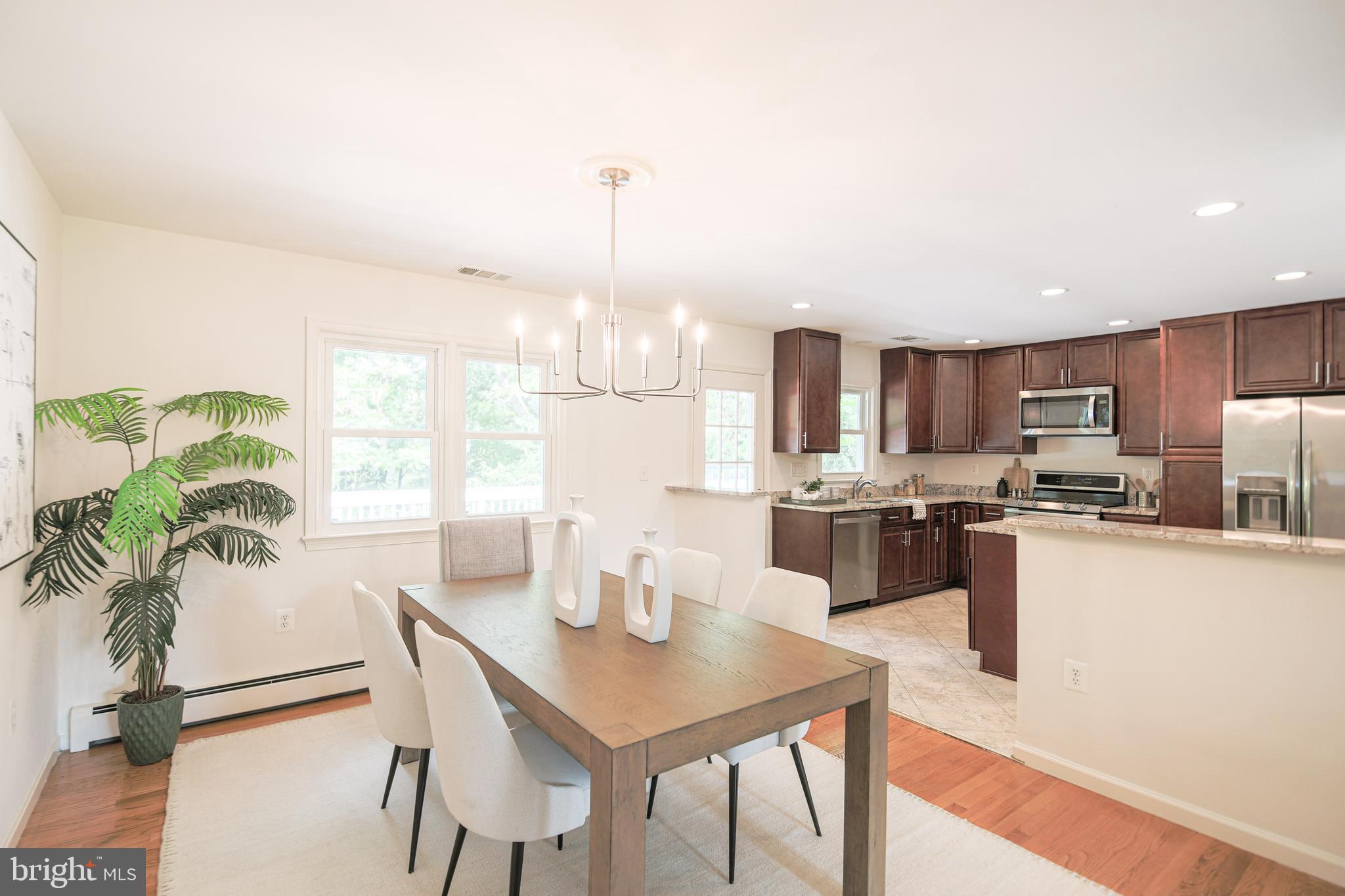 7200 Popkins Farm Road Alexandria, VA 22306 - Photo 14 of 70 Open Updated Kitchen