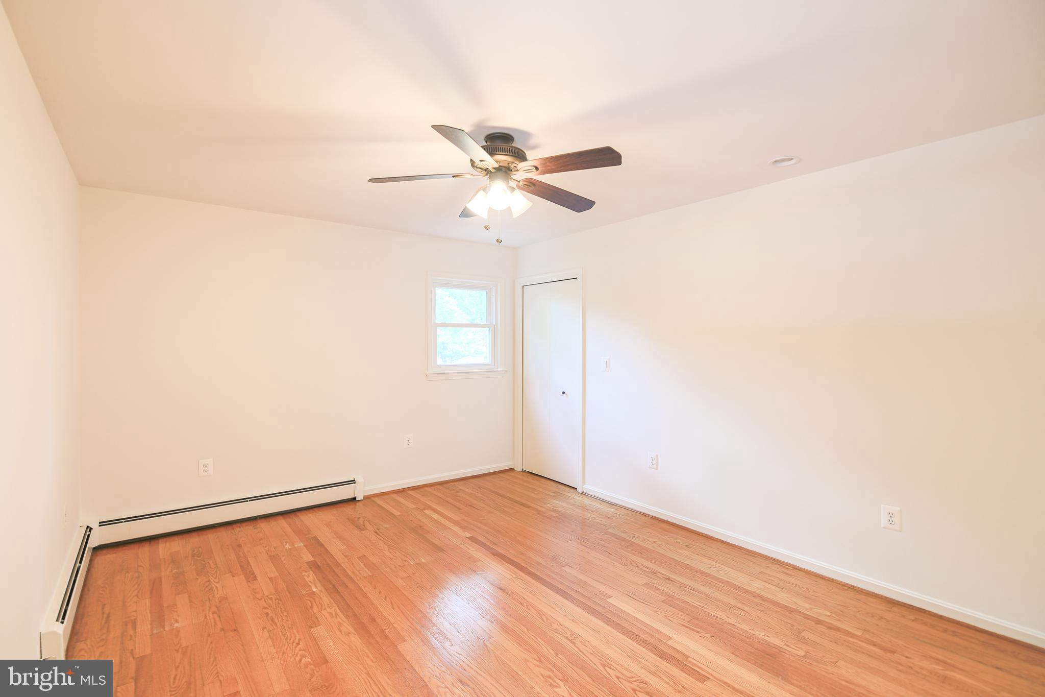 7200 Popkins Farm Road Alexandria, VA 22306 - Photo 34 of 70 Primary Bedroom