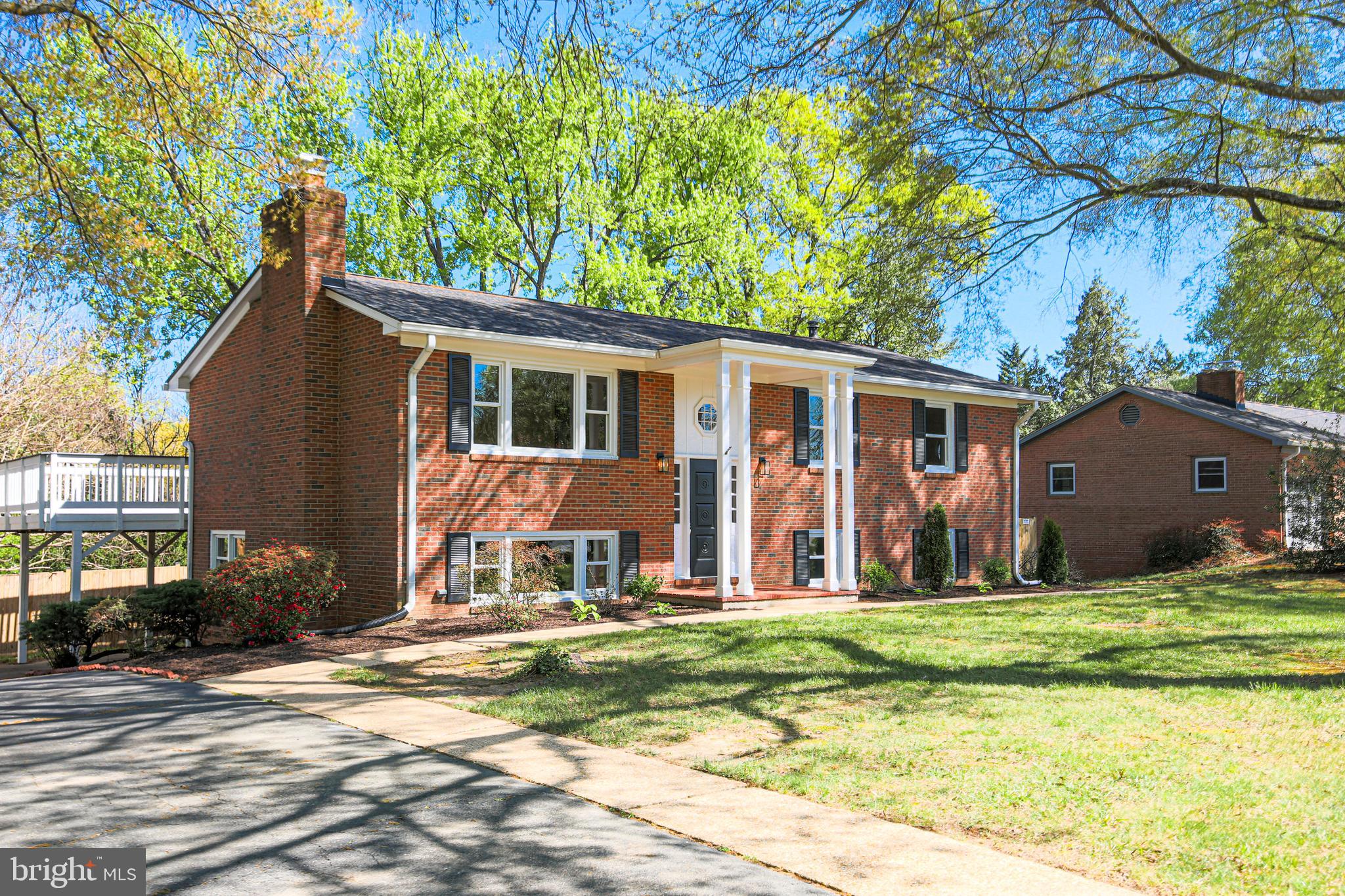7200 Popkins Farm Road Alexandria, VA 22306 - Photo 5 of 70 New Architectural Shingle Roof Installed in 2026