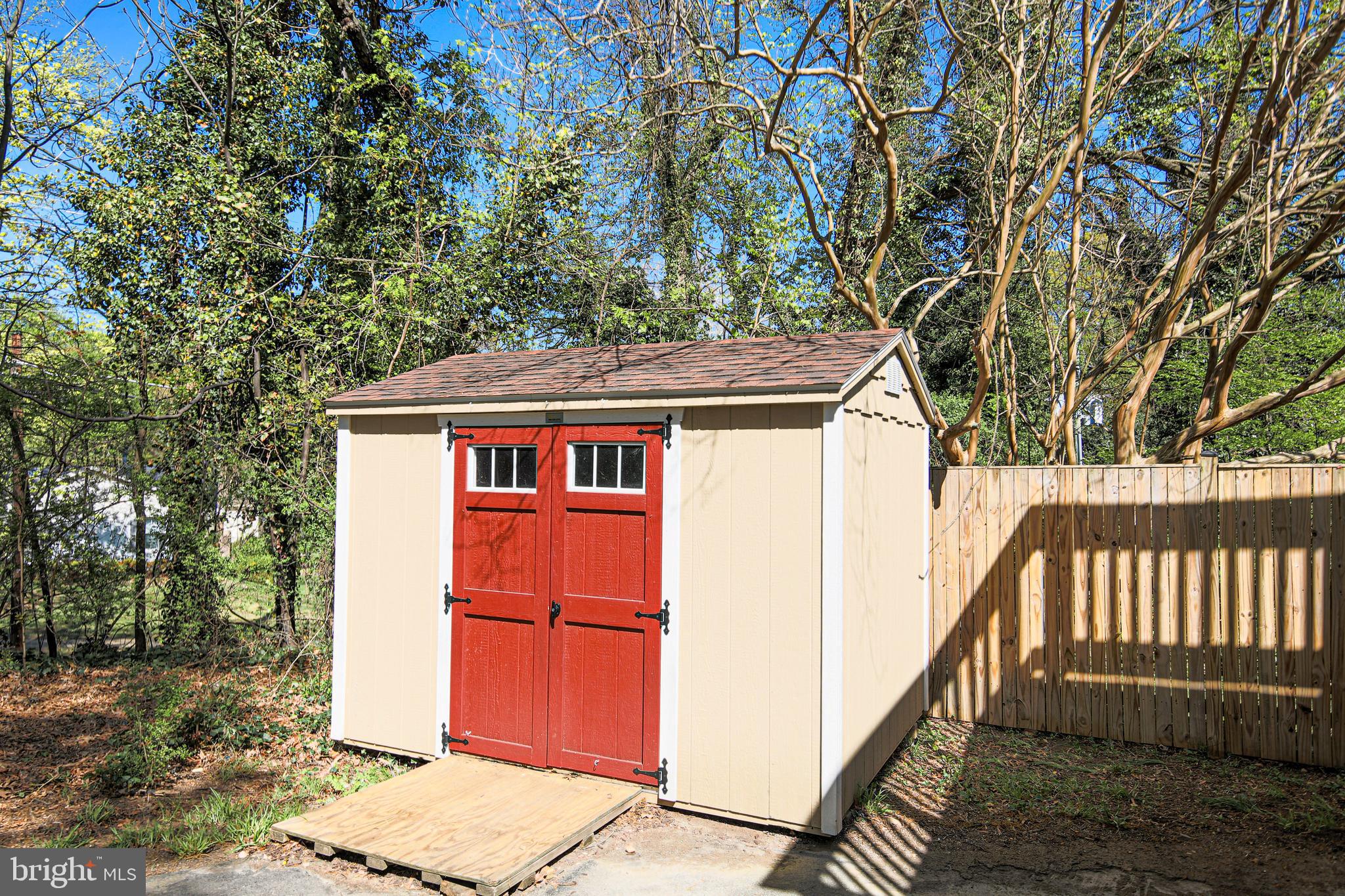7200 Popkins Farm Road Alexandria, VA 22306 - Photo 68 of 70 One of Two Storage Sheds