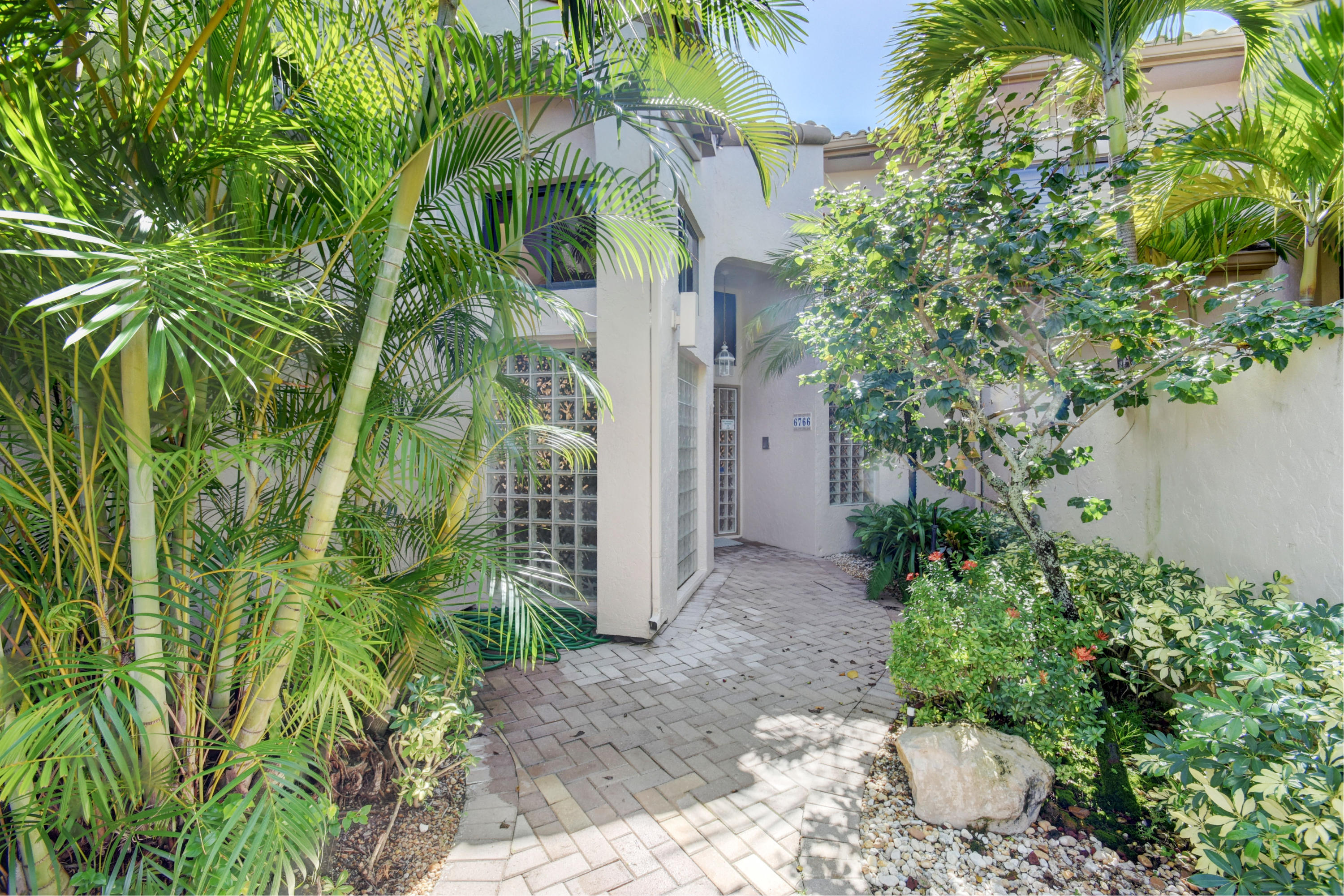 6766 Woodbridge Drive Boca Raton, FL 33434 - Photo 2 of 74 Virtuals1 (2)