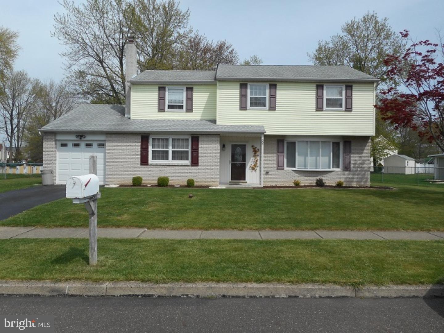 22 Dawn Road Levittown, PA 19056 - Photo 1 of 23 Exterior Front