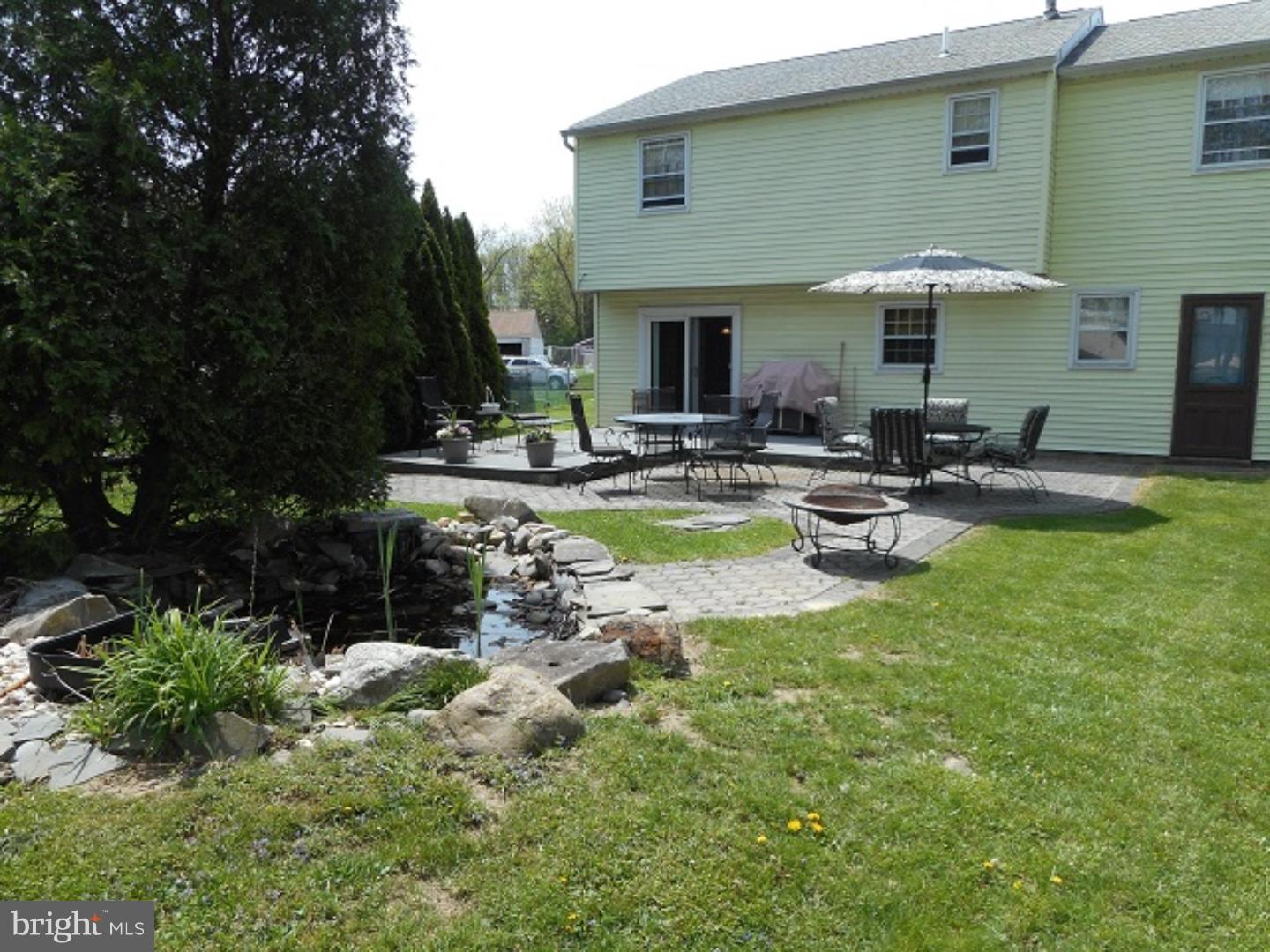 22 Dawn Road Levittown, PA 19056 - Photo 22 of 23 Exterior Back