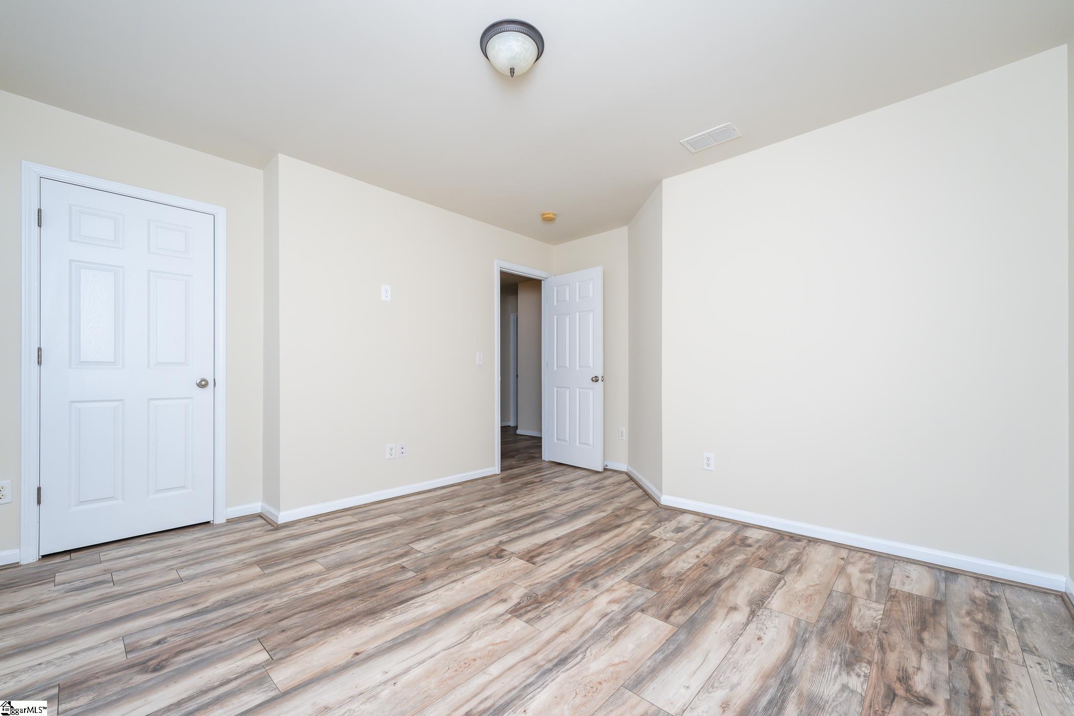 23 Deckers Way Greenville, SC 29607 - Photo 28 of 36