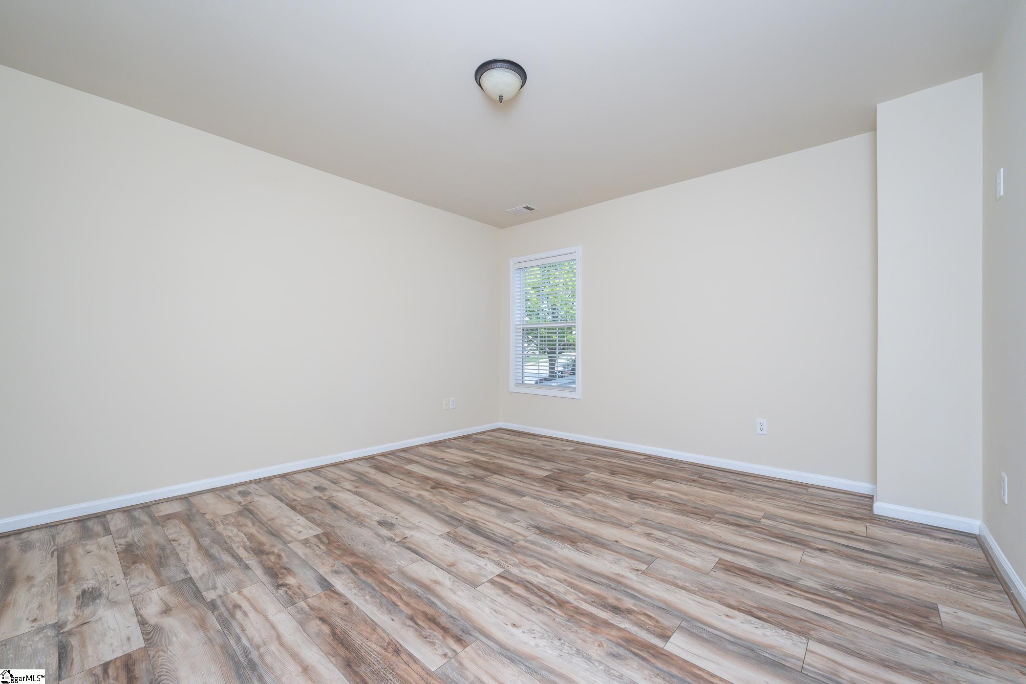 23 Deckers Way Greenville, SC 29607 - Photo 31 of 36