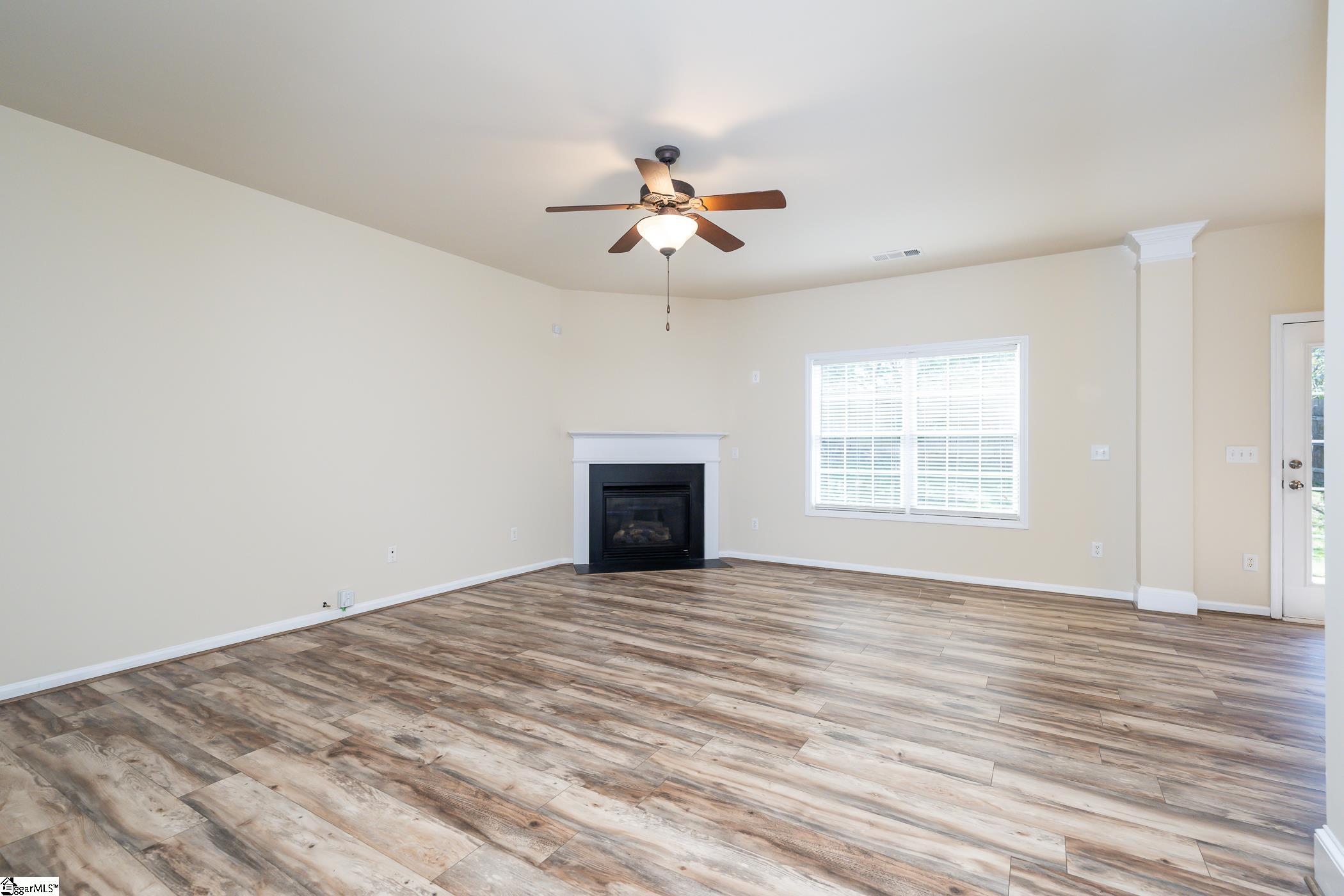 23 Deckers Way Greenville, SC 29607 - Photo 8 of 36