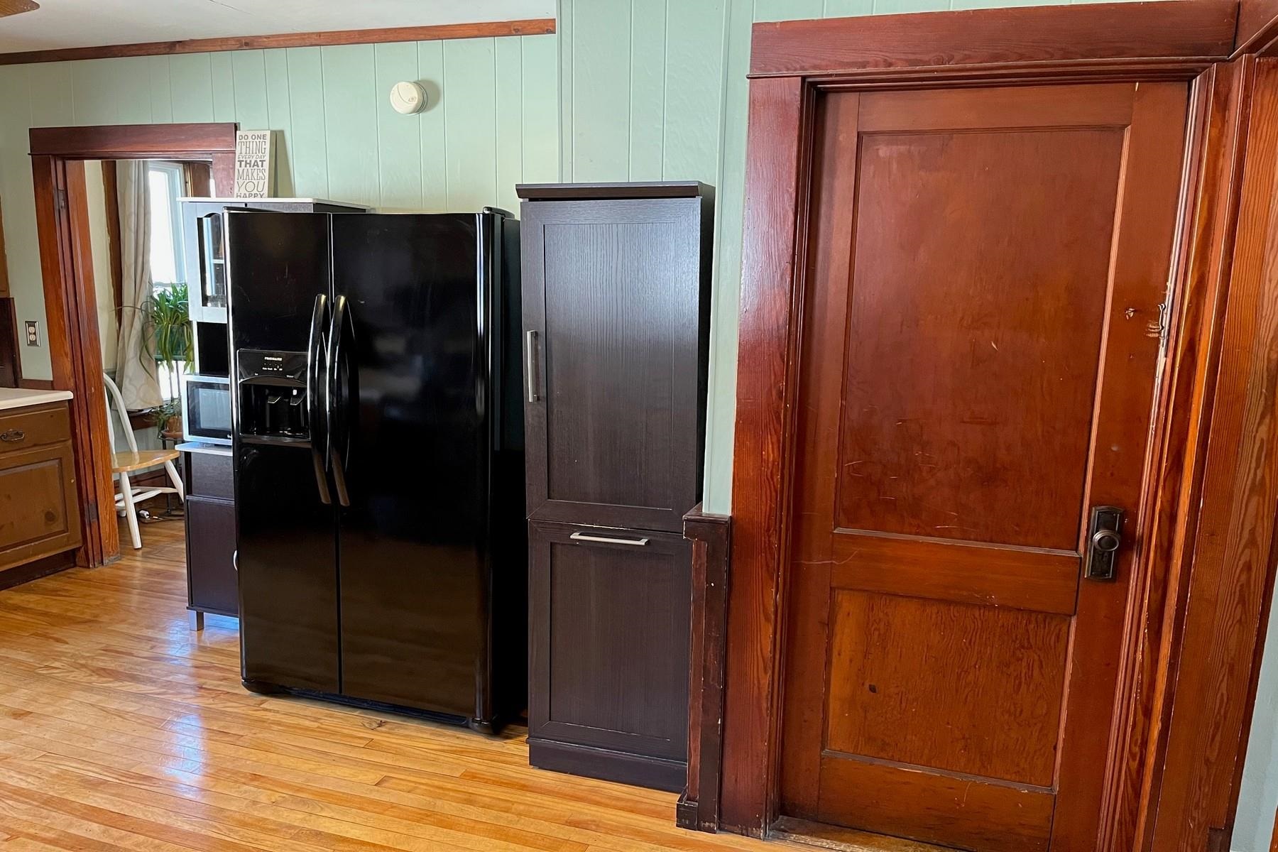 213 Columbian Avenue Rutland, VT 05701 - Photo 15 of 39