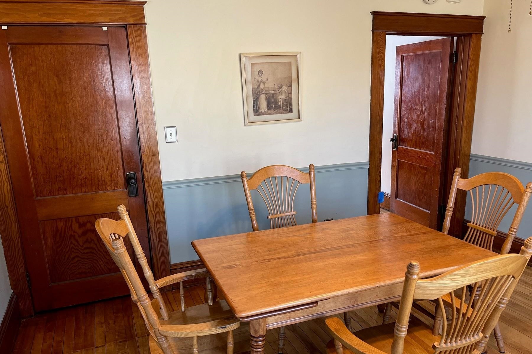 213 Columbian Avenue Rutland, VT 05701 - Photo 19 of 39