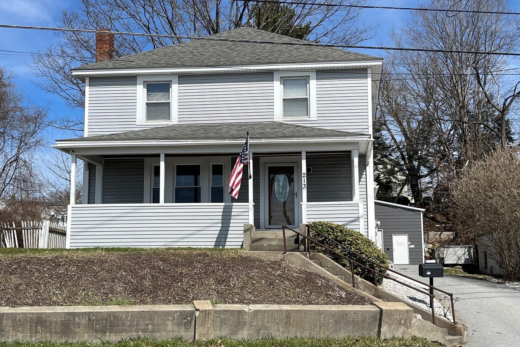 213 Columbian Avenue Rutland, VT 05701 - Photo 2 of 39
