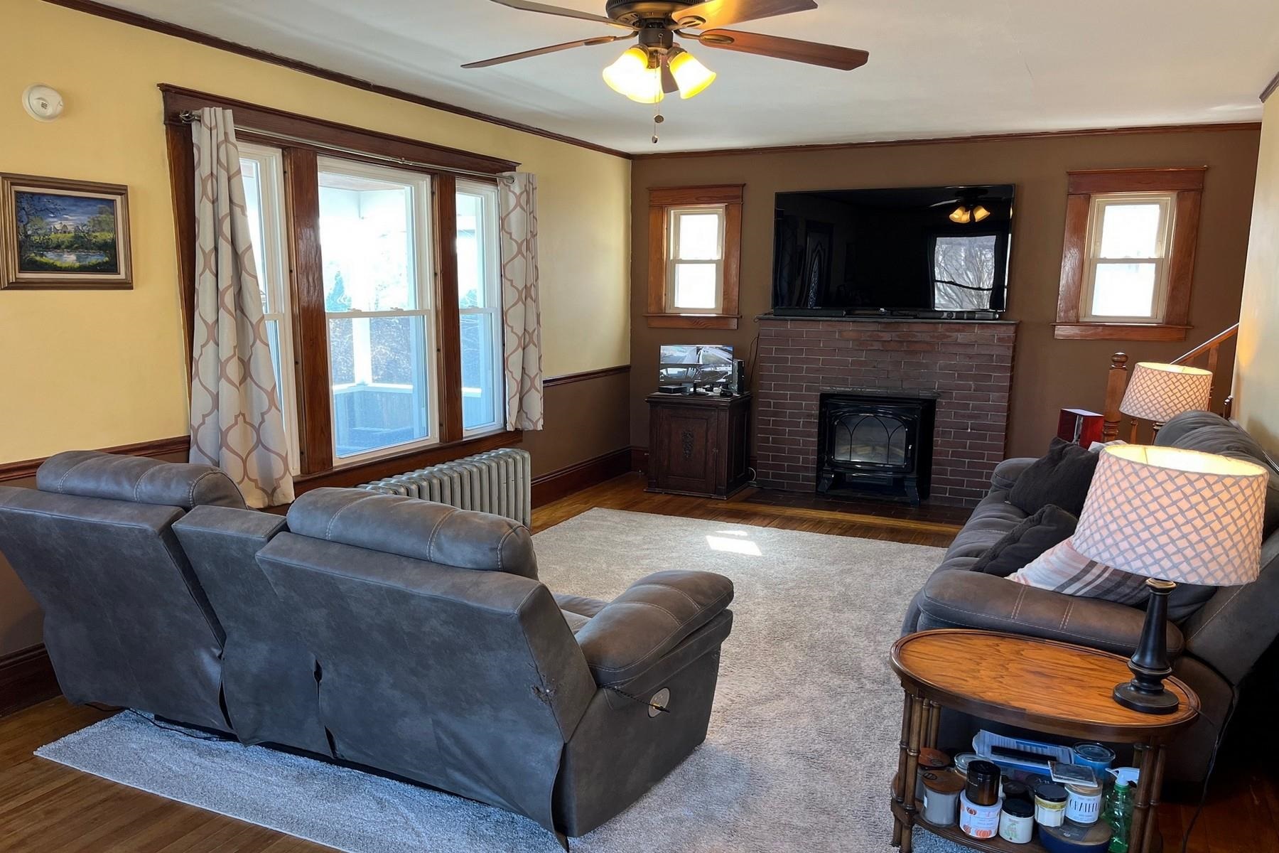 213 Columbian Avenue Rutland, VT 05701 - Photo 27 of 39