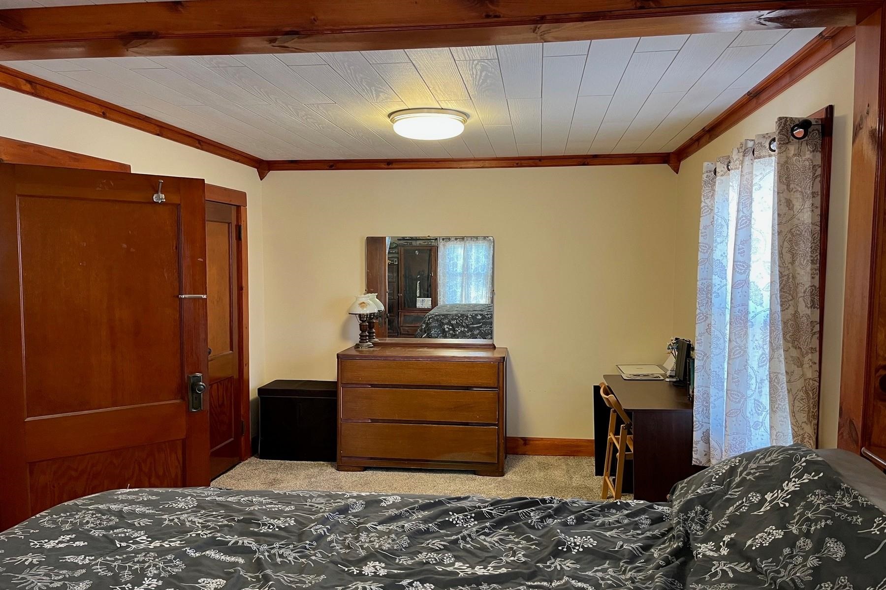 213 Columbian Avenue Rutland, VT 05701 - Photo 34 of 39