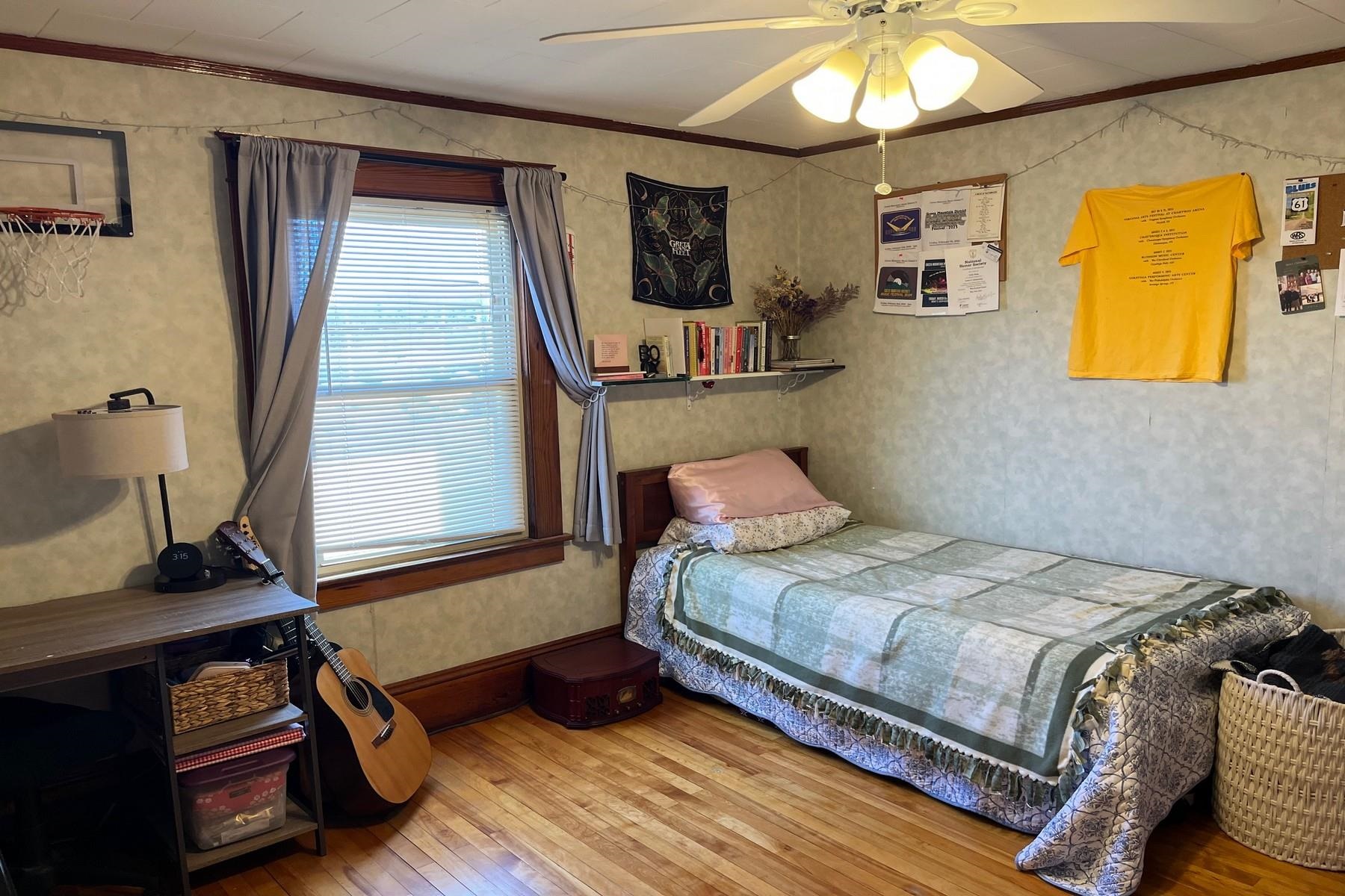 213 Columbian Avenue Rutland, VT 05701 - Photo 36 of 39