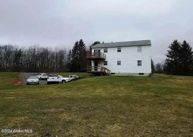 $1,500 | 24 Vosburgh Road, Poestenkill, NY 12018