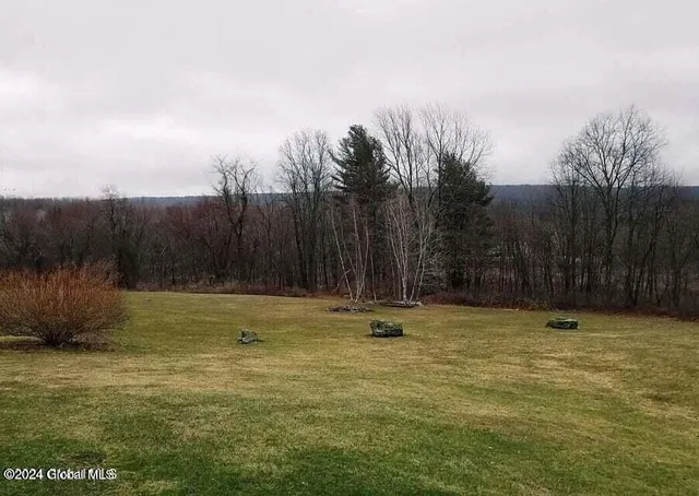 $1,500 | 24 Vosburgh Road, Poestenkill, NY 12018