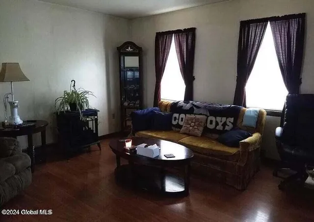 $1,500 | 24 Vosburgh Road, Poestenkill, NY 12018