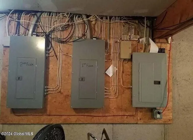 $1,500 | 24 Vosburgh Road, Poestenkill, NY 12018