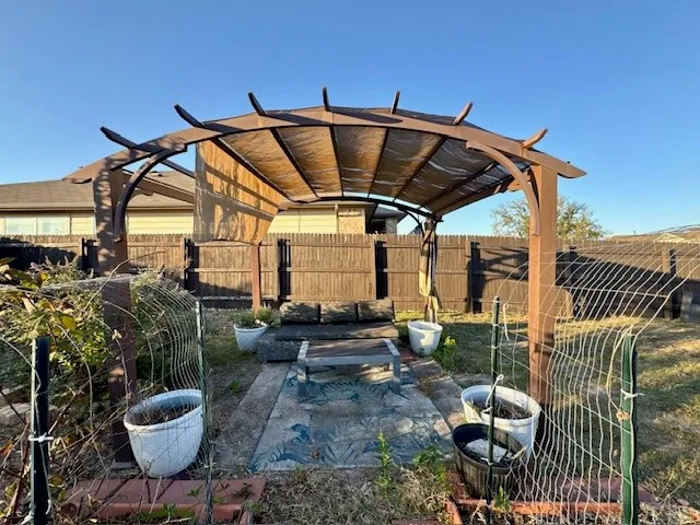 $2,000 | 407 Marimoor Drive, Hutto, TX 78634