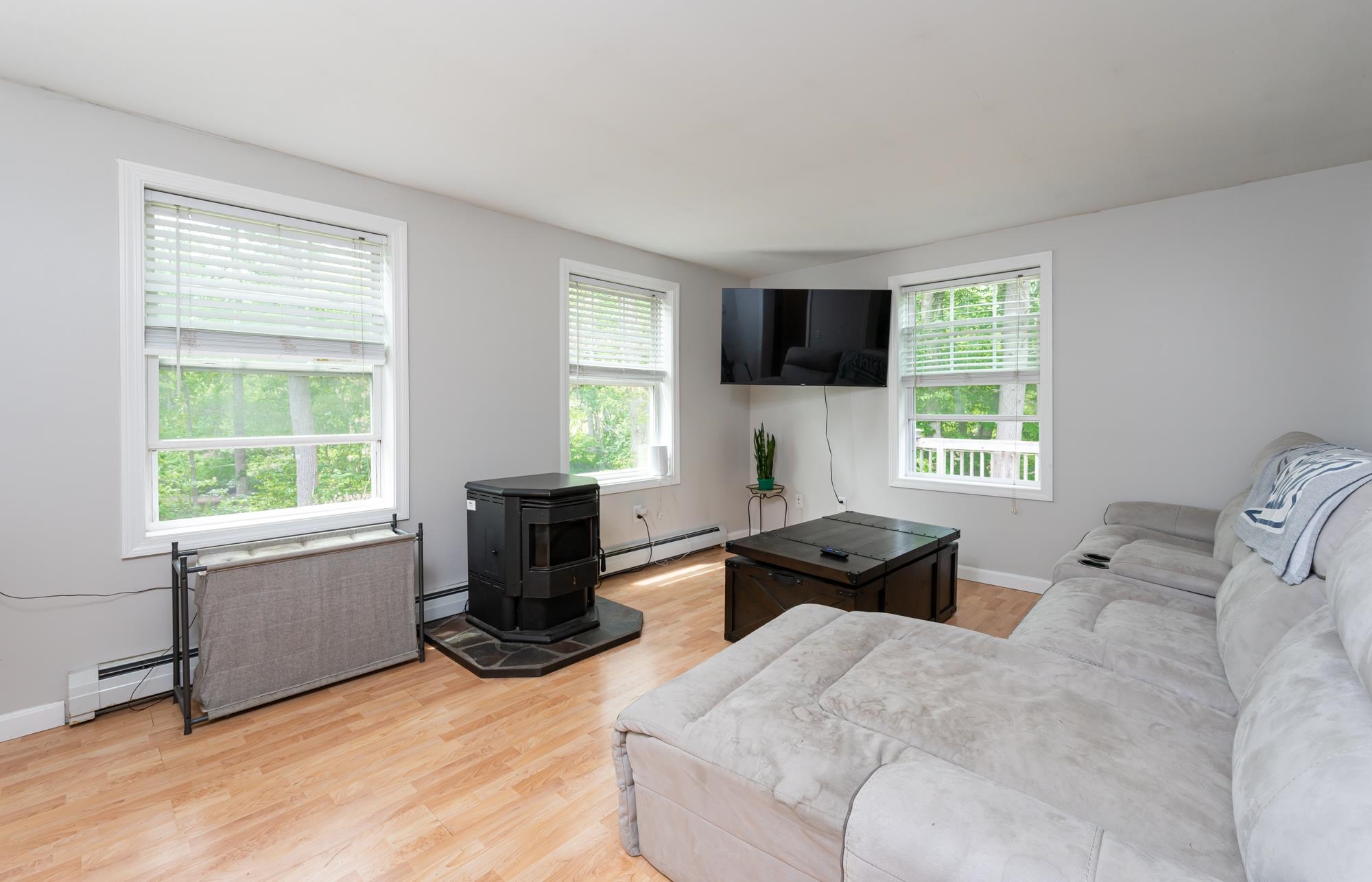 60 Clement Road Allenstown, NH 03275 - Photo 10 of 34