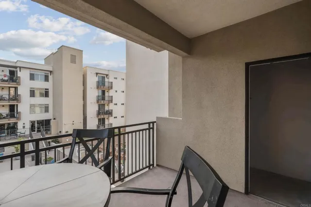 $1,160,000 | 1019 Costa Pacifica Way, Unit 1210, Oceanside, CA 92054