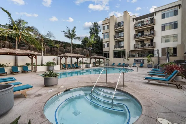 $1,160,000 | 1019 Costa Pacifica Way, Unit 1210, Oceanside, CA 92054