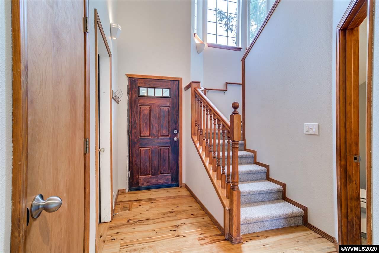 1040 Southwest Lincoln Street Albany, OR 97321 - Photo 7 of 25 Gallery Image 7