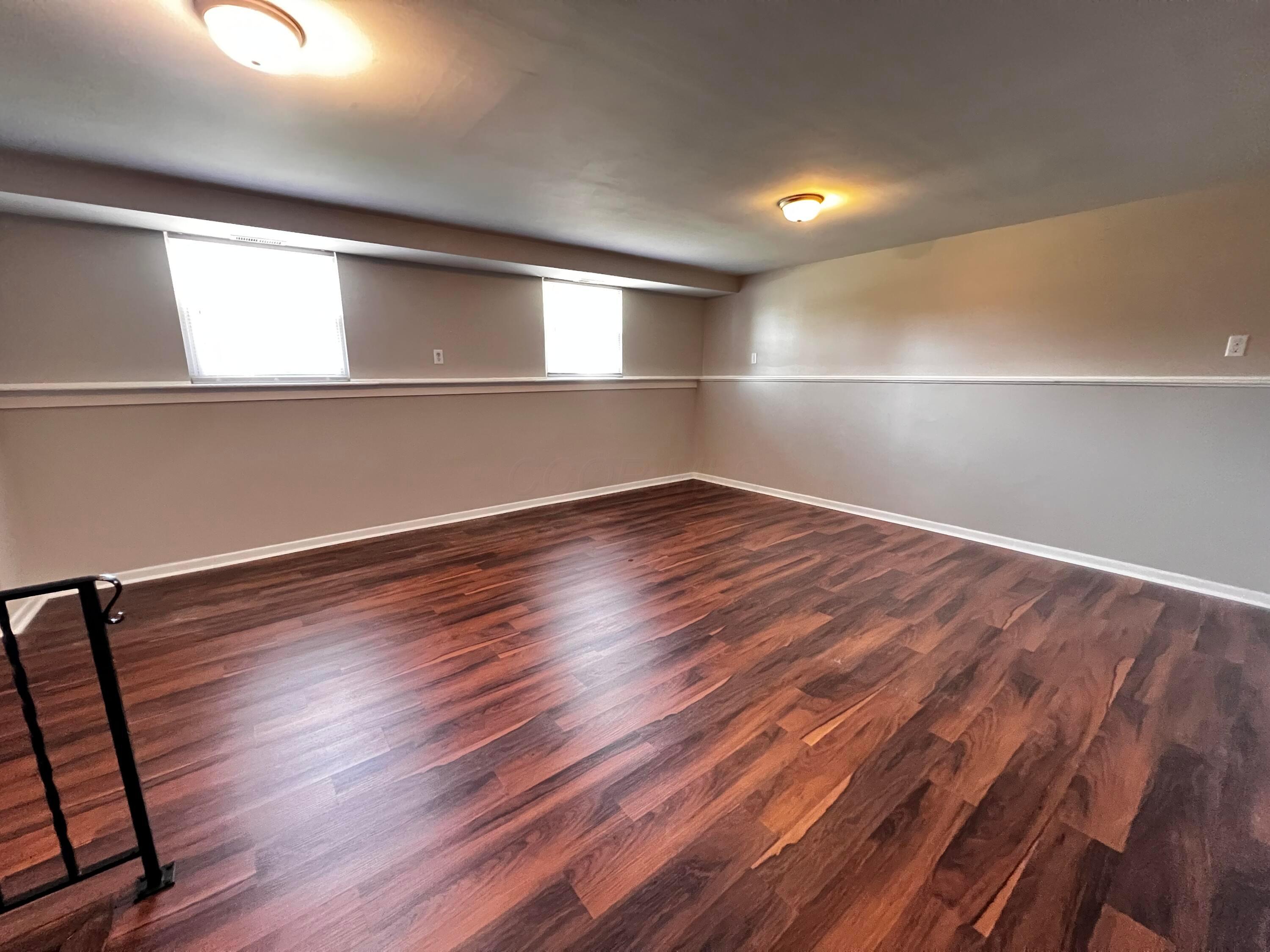 5100 Chingford Road Columbus, OH 43232 - Photo 8 of 16 Lower Level Family room