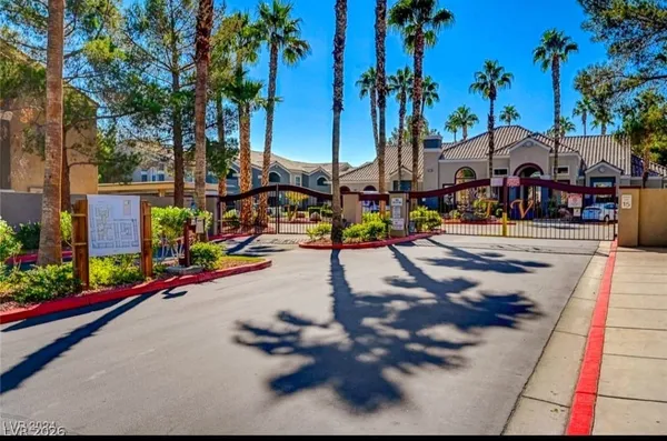 $1,595 | 5055 West Hacienda Avenue, Unit 2034, Las Vegas, NV 89118