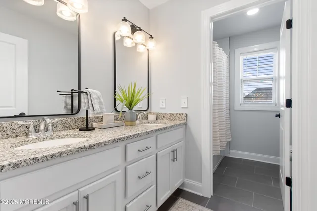 $949,000 | 29 Tasha Lane, Howell, NJ 07731