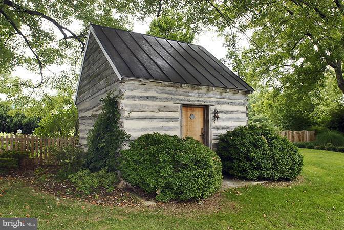 9525 Maidstone Road Delaplane, VA 20144 - Photo 19 of 30 Exterior (General)
