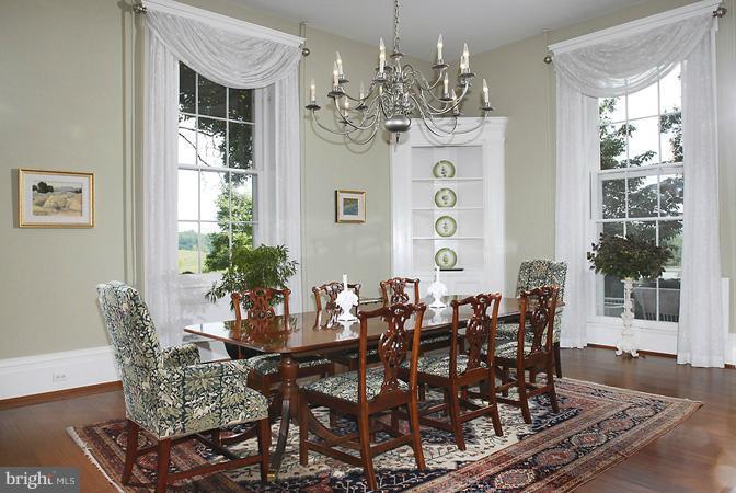 9525 Maidstone Road Delaplane, VA 20144 - Photo 3 of 30 Dining Room