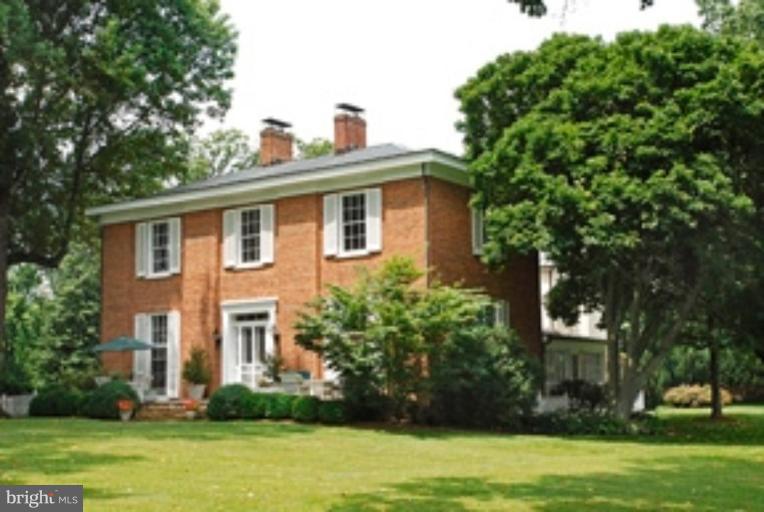 9525 Maidstone Road Delaplane, VA 20144 - Photo 23 of 30 Exterior (Main)