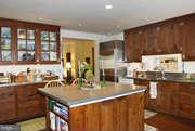 9525 Maidstone Road Delaplane, VA 20144 - Photo 8 of 30 Kitchen
