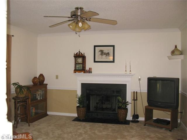 3604 Chance Road Greensboro, NC 27410 - Photo 8 of 16 Den/Family/Great Room.